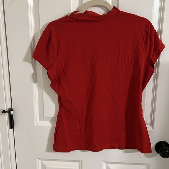 New York and Company red choker detail top - Picture 4 of 4